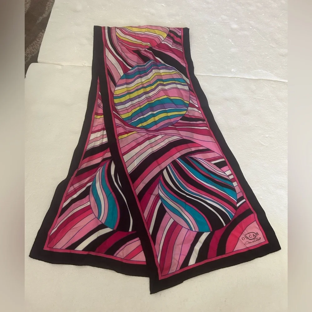 Oscar de la Renta striped pink white black design printed scarf